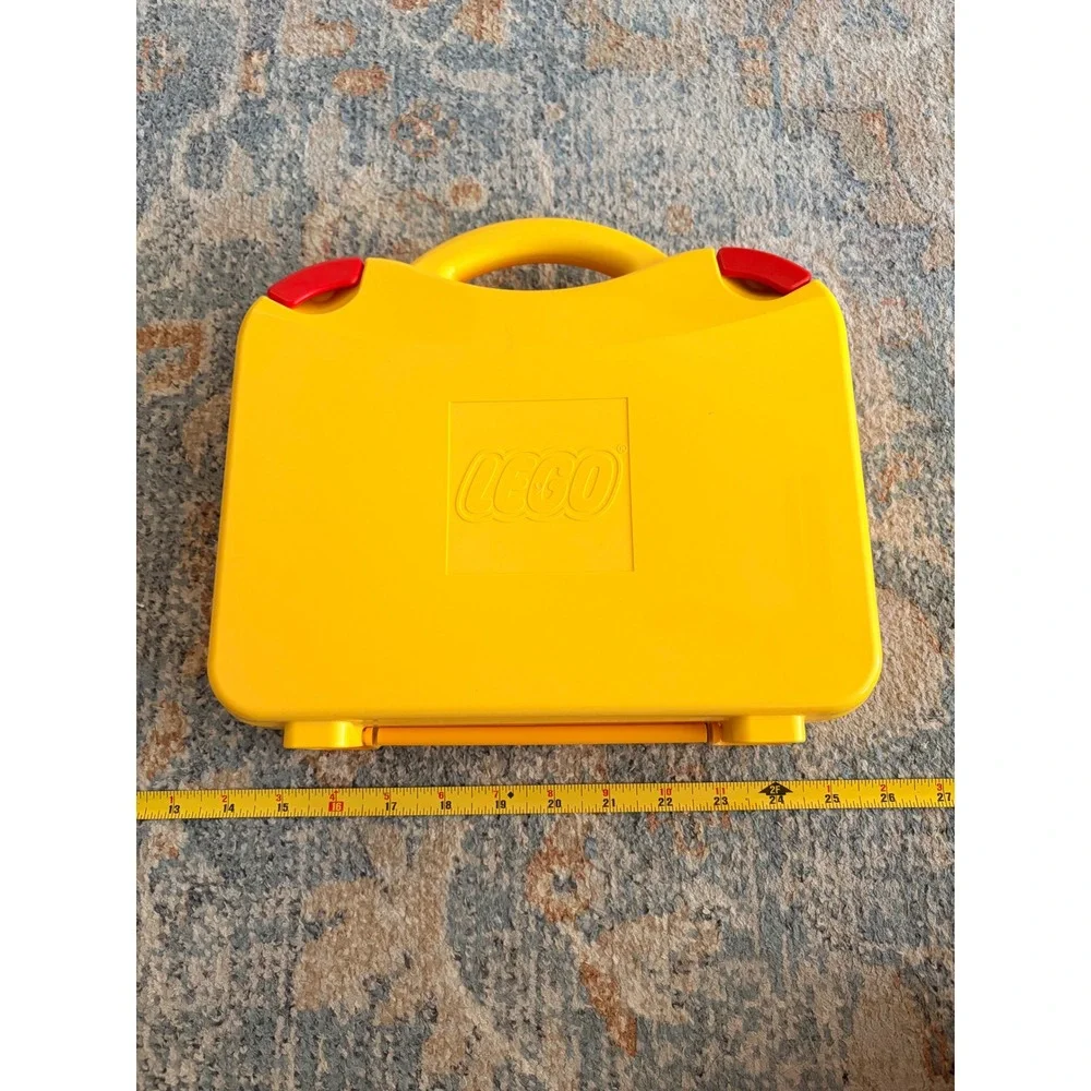 LEGO Classic Creative Suitcase (model‎ 10713) Yellow